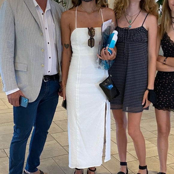 White Zara long dress with lace up back size XS - Picture 5 of 8